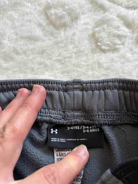 K6/ tepláky sportovní under armour - v.3/4 roky, under armour,104