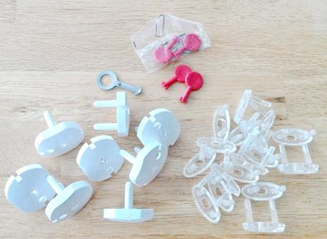 Bezpečnostní zátky do zásuvky 25ks, 