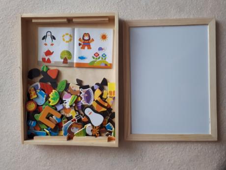 Dřevěná magnetická tabule - skládačka,