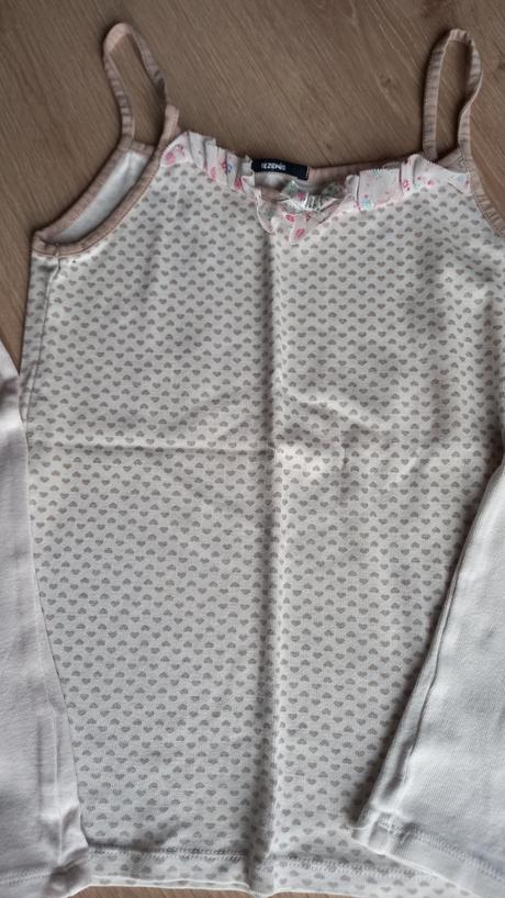 Tílka vel. 134 bílé s proužky zn. tezenis, tezenis,134