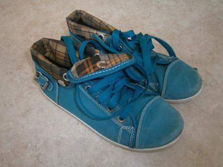 Tenisky, plátěnky, vel. 33, 35