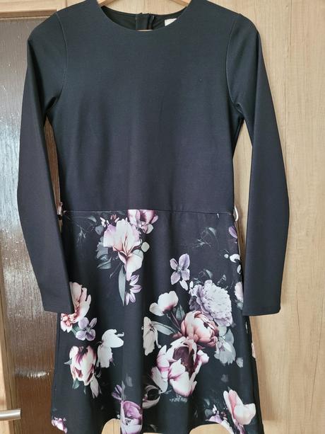 Dívčí společenské šaty, 158