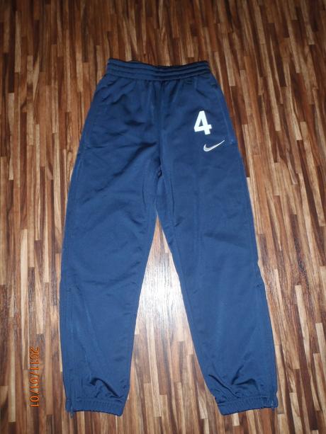 Sportovní kalhoty, nike,122