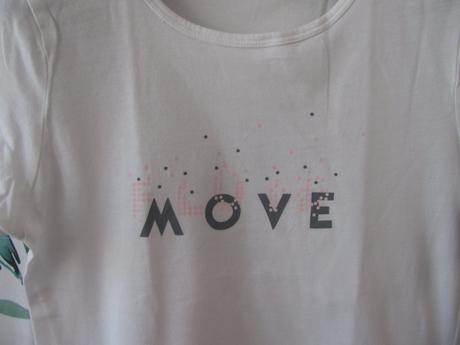 Bílé bavlněné tričko s nápisem move, 140