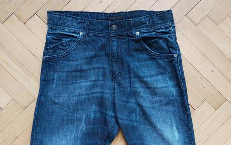 Džíny, sisley,164