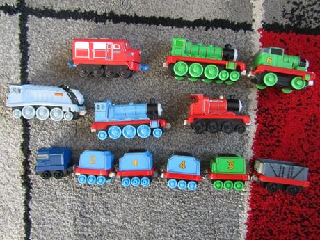 Kovové mašinky-thomas,henry,james,percy aj, 