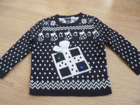 Vánoční svetr bliká vel.2-4, 98