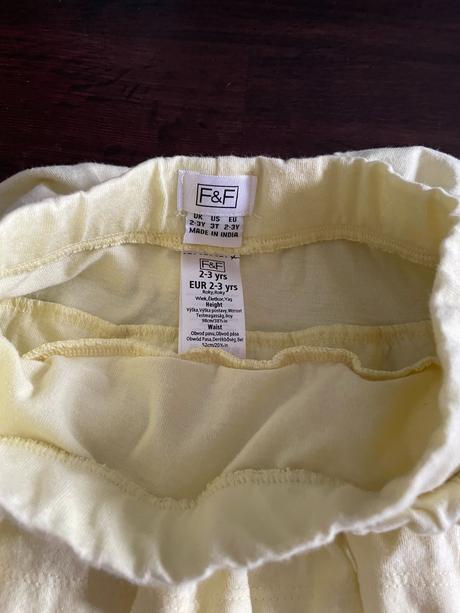 Žlutá sukeň 98 top stav, f&f,98