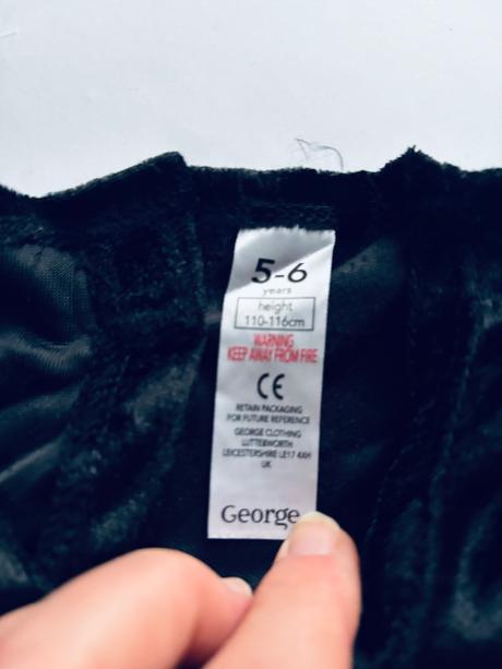 An21/ kostým kočička - v.5/6 let,