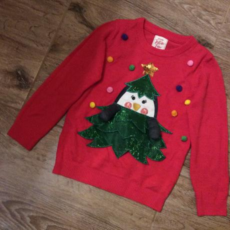 Vánoční svetřík s vánočním stromečkem, 104