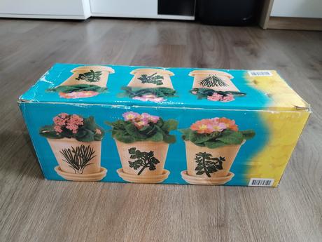 Květníky z terrakotty nové 3 kusy,