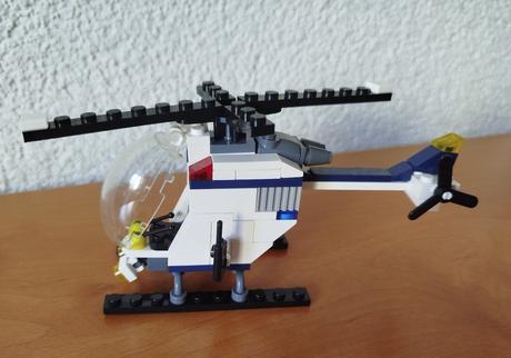 Stavebnice playtive "lego"- policejní stanice,