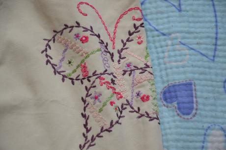 128 134 delší bavlněná sukně s výšivkou motýla, bhs,134