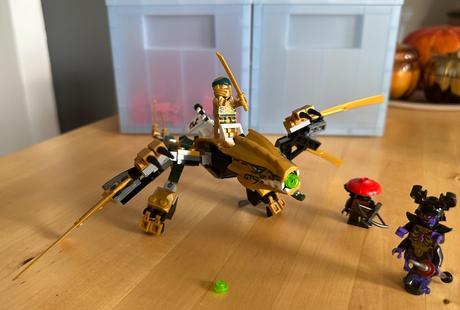 Lego ninjago 70666 zlatý drak,