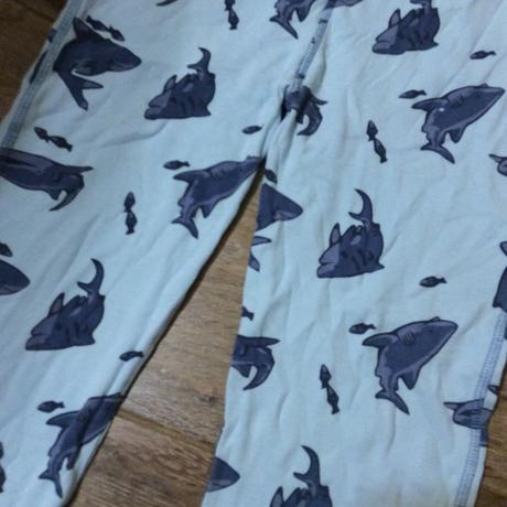 Pyžamové/domácí kalhoty se žraloky, 152