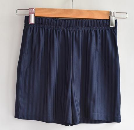 Kraťasy vel. 8 let, 128