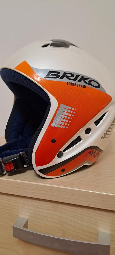 Lyžařská helma briko forerunner, briko,s