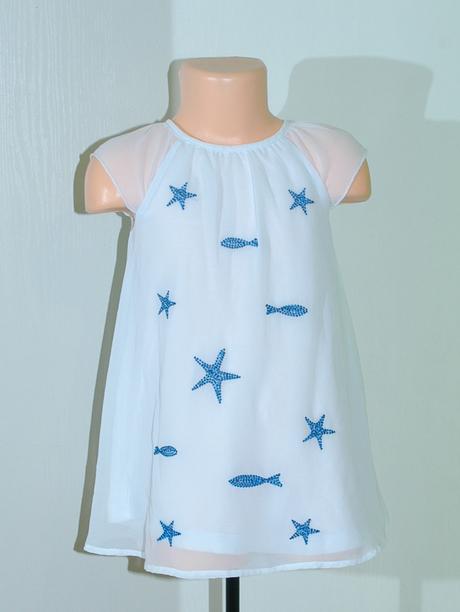 Vzdušné letní bílé šaty s modrou výšivkou, palomino,98