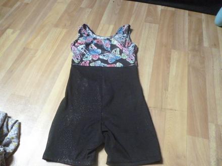 Sportovní dres vel. 9-10, 140