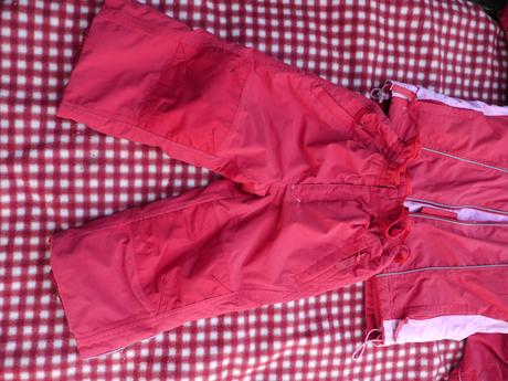 Cervena zimni souprava, tcm,86