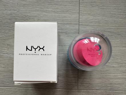Cestovní houbička nyx professional makeup, 