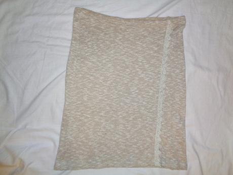 Pěkný úpletový komplet - béžovobílý melír s/m, m
