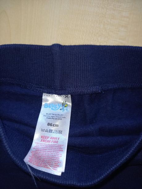 Tepláky, tepláčky, 86