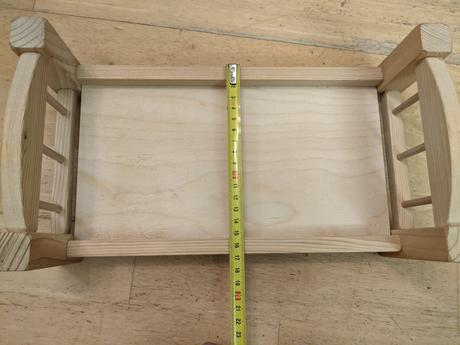 Dřevěná postýlka pro panenky, 