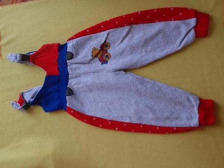 Tepláky s laclem, 86