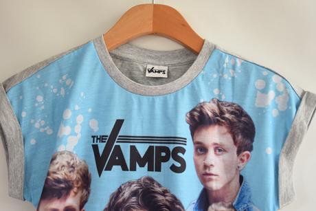 Pyžamo vel. 9 - 10 let, 140