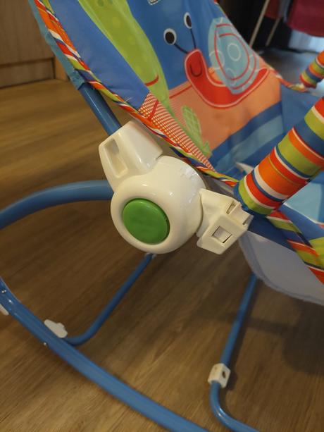 Houpací lehátko pro miminko,