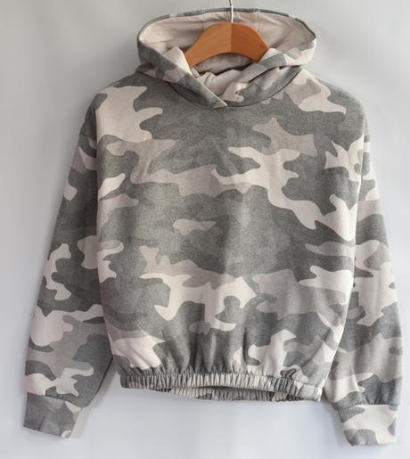 Mikina vel. 9 - 10 let, primark,140