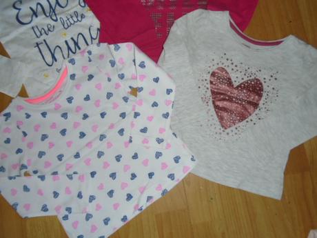 Tričko 4ks vel 98/104 srdíčko puntík, f&f,98