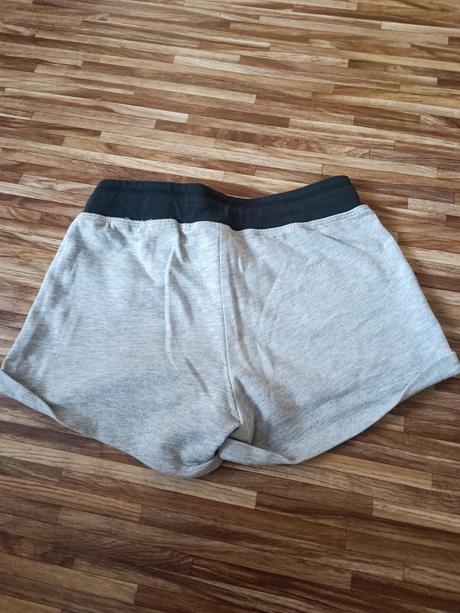 Kraťasy, h&m,146