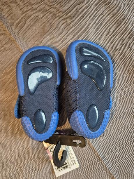 Capáčky decathlon vel. 22, decathlon,22