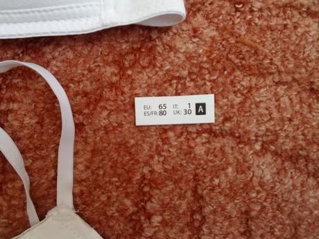 Bílá dívčí podprsenka 65a, 65a