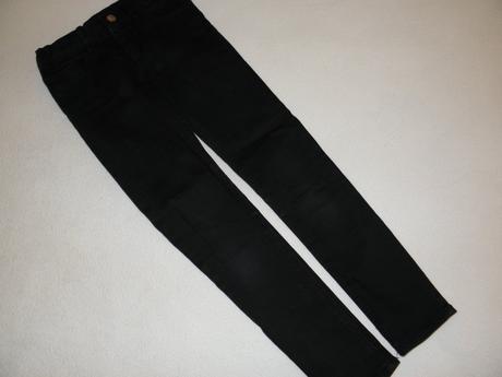Černé dívčí slim rifle / džíny zn. h&m vel.134, h&m,134