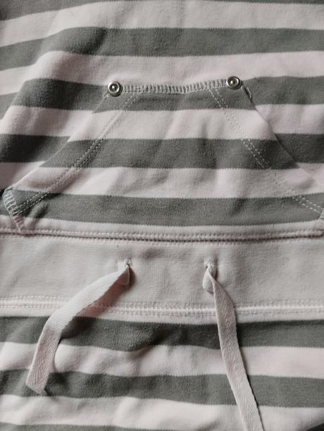 Triko s kapucí, c&a,110