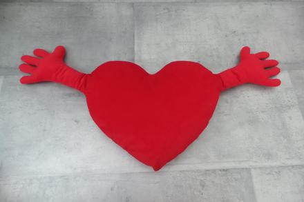 Plyšové srdce ikea,