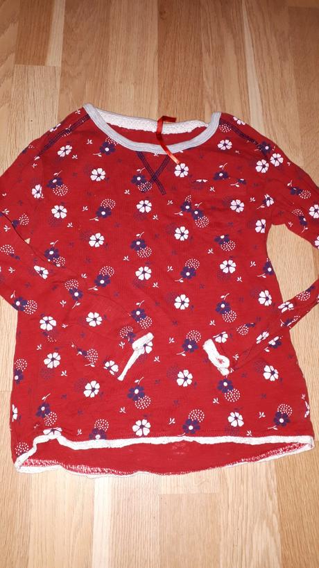 Červené tričko s květy next vel. 122, next,122