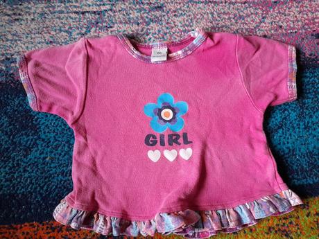 Malá trika, 13x tričko zdarma daruji na holčičku, 74