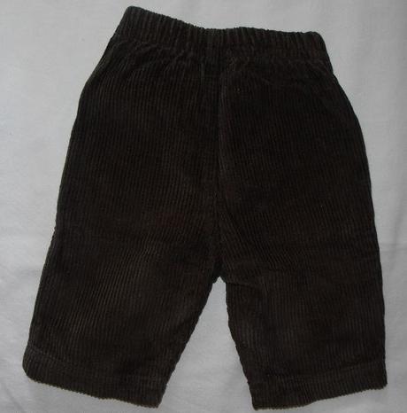 P6. hnědé manšestráčky 3 měs., 62