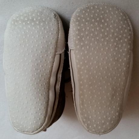 Dětské capáčky, vel.6-12měs., f&f,19