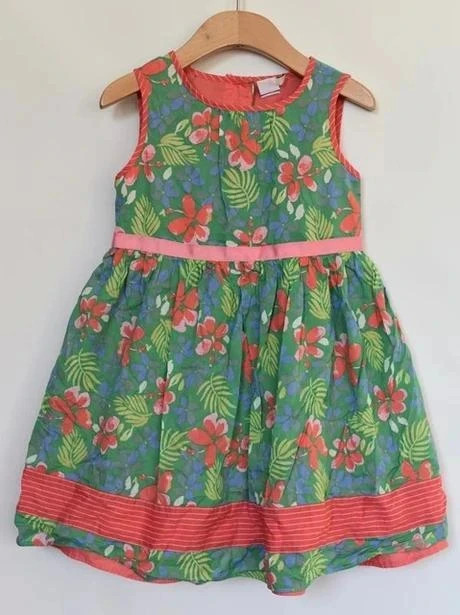 Šaty vel. 3 - 4 roky, miniclub,104