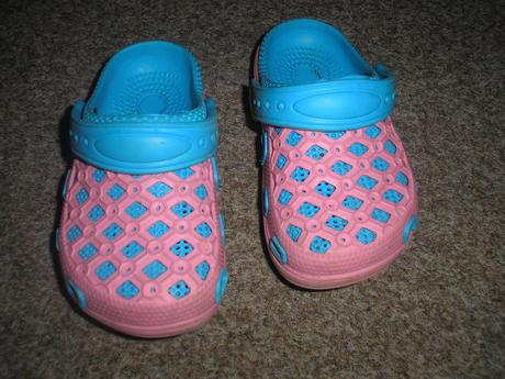 Gumové nazouváčky, 25