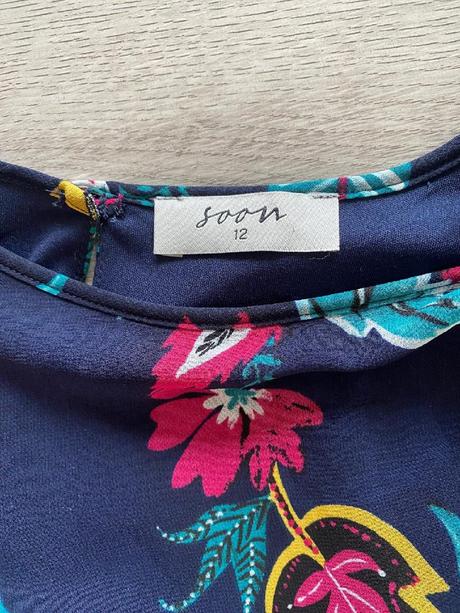 Krásná halenka-tunika zn.soon vel.40/42/l, 42