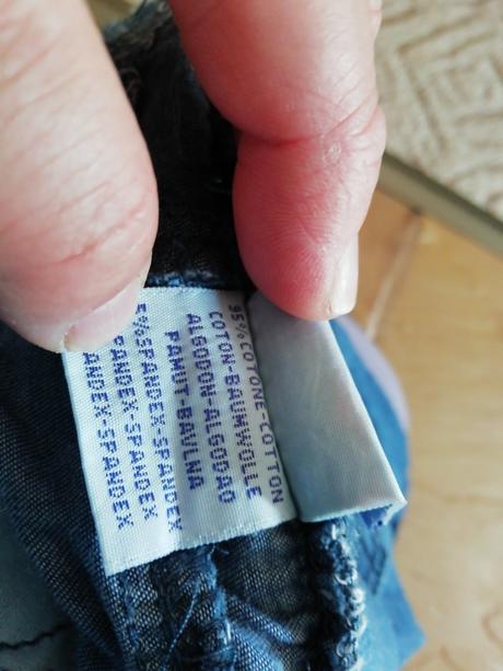 Nádherné lehké plátaky nové 4-5 let, 104