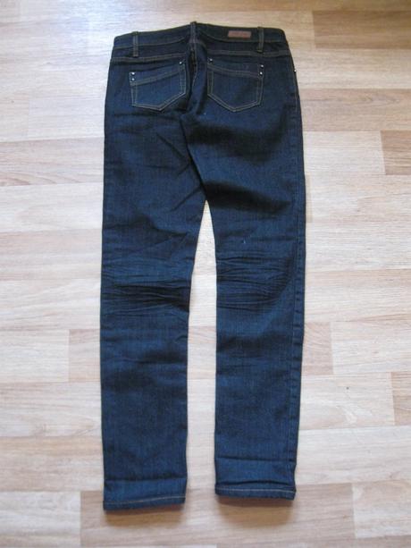 Džíny, 38