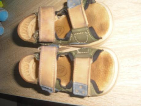 Sandálky essi, essi,20