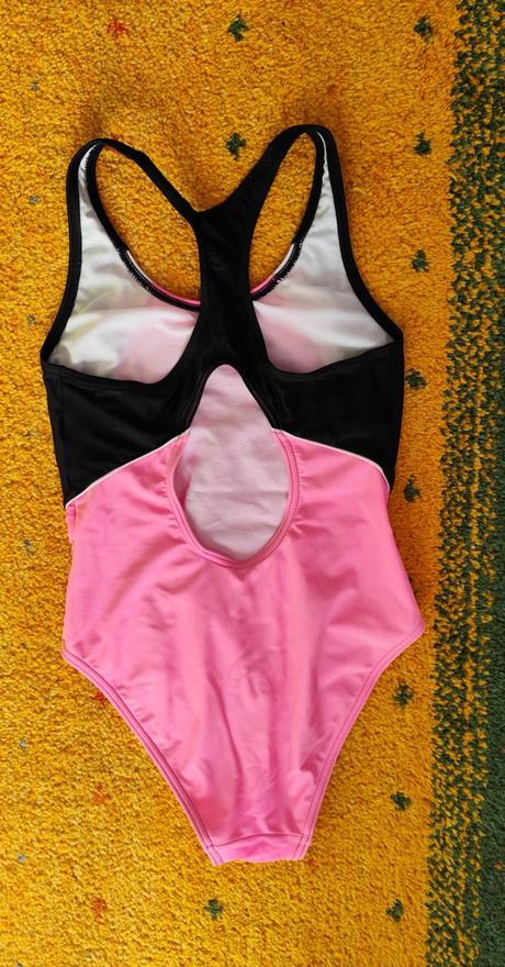 Dívčí plavky, c&a,146